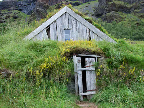 Iceland - Abandoned Farm. Photo by Jo Halpin Jones